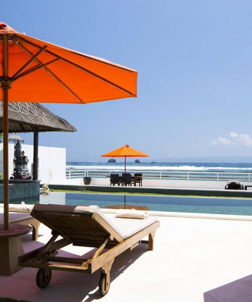 private-pool-bali-beach-front-villas-accommodation-for-rent-with-private-pool-candidasa-for-family-honeymoon-couple-vacation-holiday-place-to-stay-1